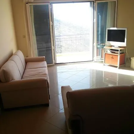 Traditional Sea View Vacation In Kourouklata Holiday home Farsa