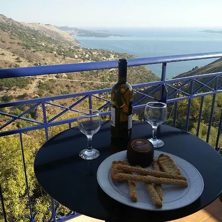 Holiday home Traditional Sea View Vacation In Kourouklata