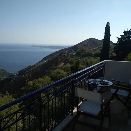 Holiday home Traditional Sea View Vacation In Kourouklata