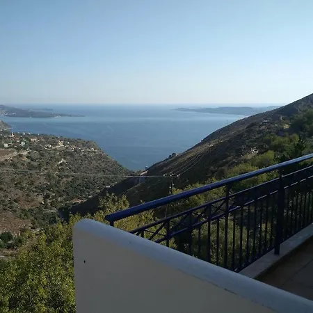 Holiday home Traditional Sea View Vacation In Kourouklata *