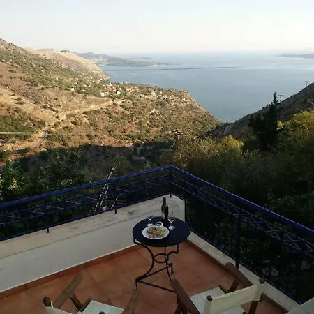 Holiday home Traditional Sea View Vacation In Kourouklata